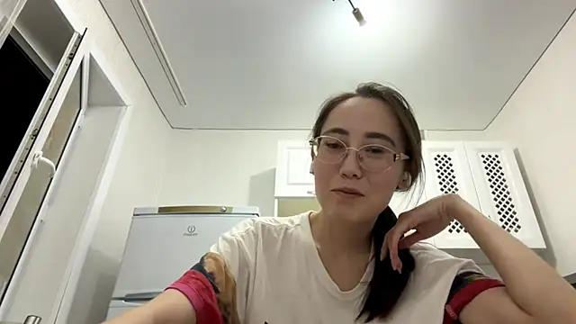 VickieTrudo online show from June 28, 10:16 pm