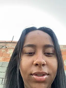 jhenannyy online show from July 24, 9:51 am