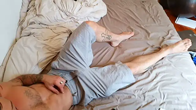 Clevername90 online show from April 10, 7:29 pm