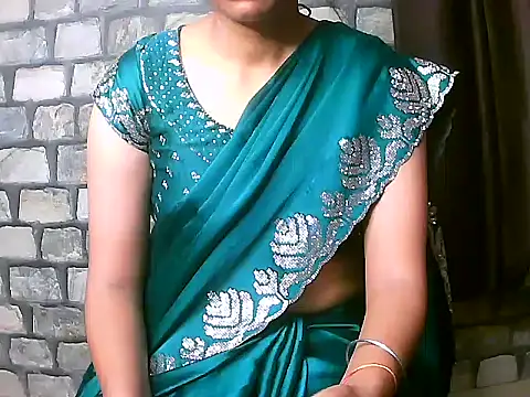 Snapshot of DOLI_cut chatting on May 27, 3:42 pm DOLI cut online show from May 27, 3:42 pm