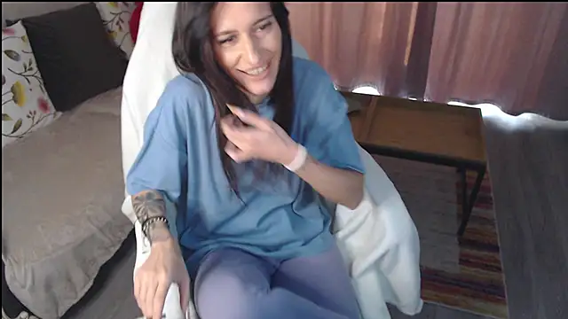 aryanne98 online show from May 28, 4:54 am