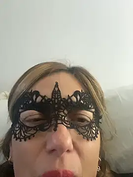 lulupiecitosamor online show from June 26, 3:27 pm