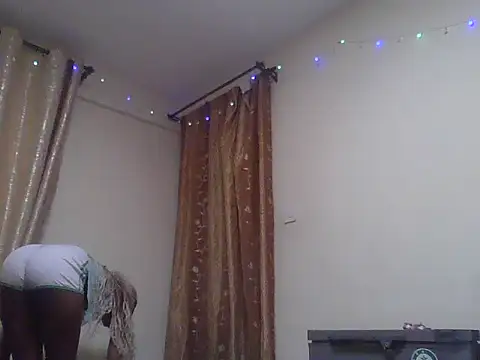 Cutezipora online show from July 5, 12:12 pm