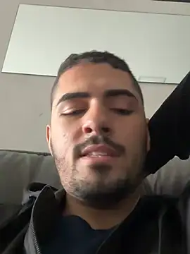 Gugostoso04 online show from May 25, 1:17 pm