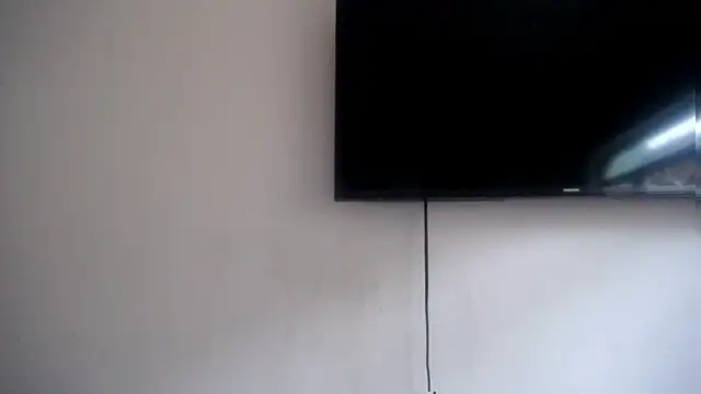 Fox Loves online show from July 12, 9:39 pm