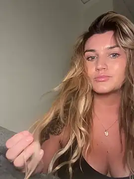 thebeachyblonde online show from July 14, 1:19 am