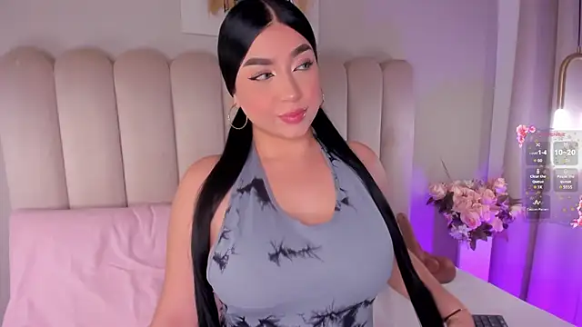 Snapshot of AlyssiaDanger chatting on July 15, 12:27 am AlyssiaDanger online show from July 15, 12:27 am