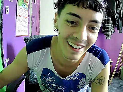Snapshot of crisanto8 chatting on May 23, 4:33 pm crisanto8 online show from May 23, 4:33 pm