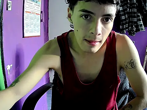 Snapshot of crisanto8 chatting on May 25, 10:38 pm crisanto8 online show from May 25, 10:38 pm