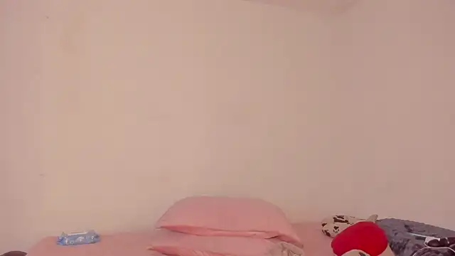 karely laurent online show from May 31, 1:58 am