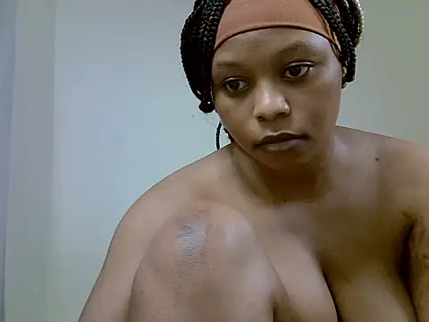 Snapshot of BIGASS_DIANAH chatting on June 25, 5:17 pm BIGASS DIANAH online show from June 25, 5:17 pm