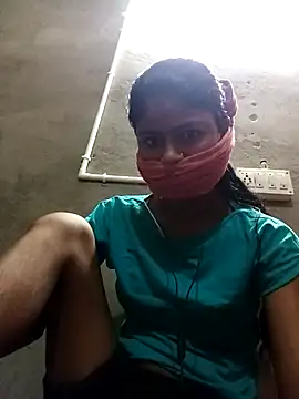 Snapshot of Tiyaasa chatting on May 24, 11:21 pm Tiyaasa online show from May 24, 11:21 pm