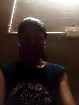 Snapshot of Tiyaasa chatting on May 29, 12:08 am Tiyaasa online show from May 29, 12:08 am