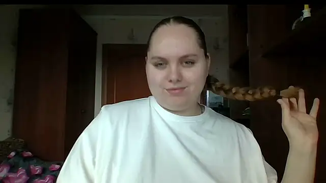 Snapshot of SoftHypnose chatting on July 6, 10:01 am SoftHypnose online show from July 6, 10:01 am