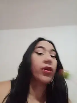 alessiavixen1 online show from May 30, 4:42 am