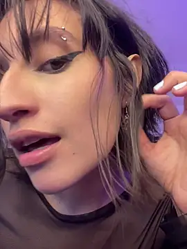Frrancesca  online show from June 11, 3:37 am