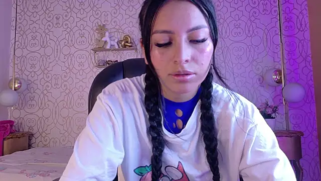 Laurengh  online show from May 26, 8:27 pm