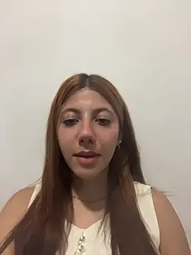 Snapshot of ruivinha_uai chatting on May 29, 12:41 am ruivinha uai online show from May 29, 12:41 am