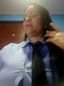 Snapshot of MONSERRAT_ETHAN chatting on June 27, 1:32 am MONSERRAT ETHAN online show from June 27, 1:32 am