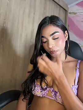 BellaRicciX X online show from May 30, 3:36 am