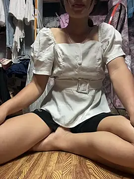 GoodGirl Squirt online show from July 16, 4:35 pm
