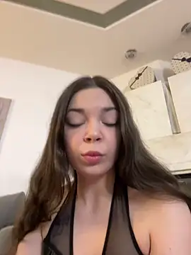 NicoleYoungXXX online show from May 29, 10:30 pm