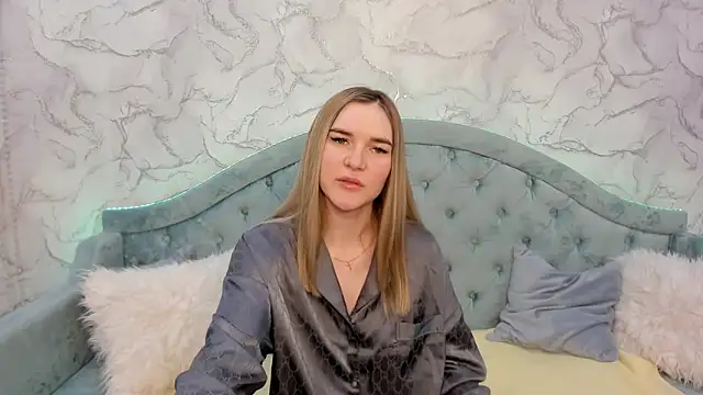 RoxyReignn online show from May 27, 1:57 am