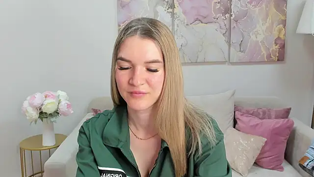RoxyReignn online show from June 15, 10:12 pm