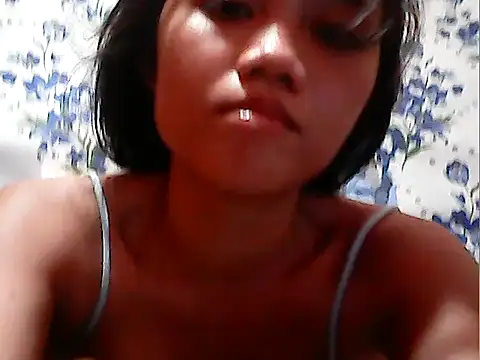 Snapshot of PINAY_SkinnyGirl123 chatting on May 28, 4:10 am PINAY SkinnyGirl123 online show from May 28, 4:10 am