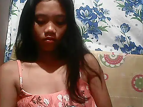 Snapshot of PINAY_SkinnyGirl123 chatting on May 28, 8:39 pm PINAY SkinnyGirl123 online show from May 28, 8:39 pm