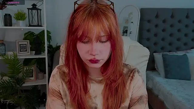 Snapshot of Fleur_Fox chatting on May 31, 9:38 am Fleur Fox online show from May 31, 9:38 am