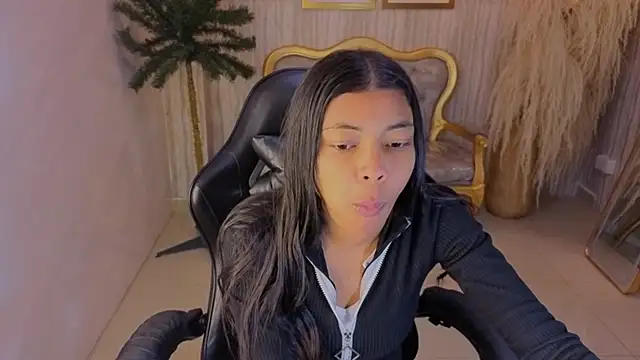 valentina gomez s online show from July 10, 12:52 pm