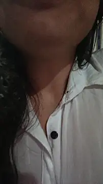 Snapshot of Marcella_single chatting on July 5, 4:19 am Marcella single online show from July 5, 4:19 am