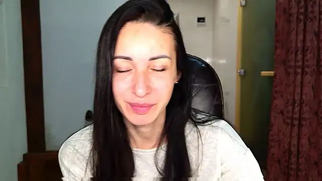 BouncySweety online show from November 22, 7:35 pm