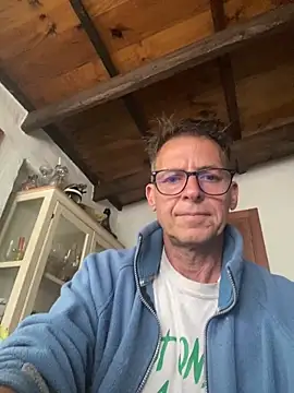 sam69megusta online show from May 24, 9:47 am