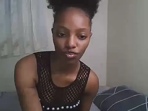 Snapshot of CUTE-MESSY chatting on June 20, 11:07 pm CUTE-MESSY online show from June 20, 11:07 pm
