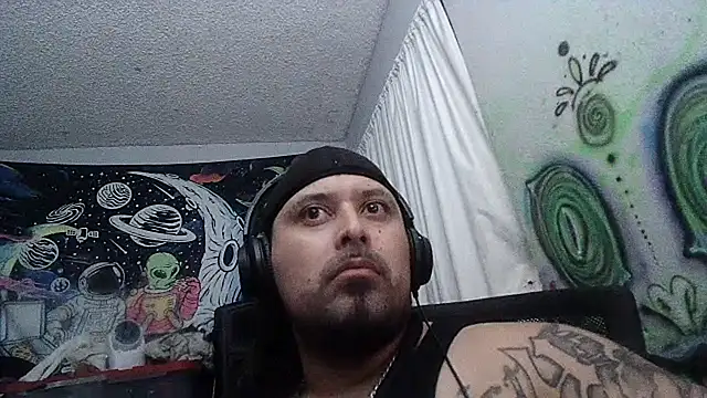 Snapshot of licknitright6 chatting on May 31, 11:17 am licknitright6 online show from May 31, 11:17 am