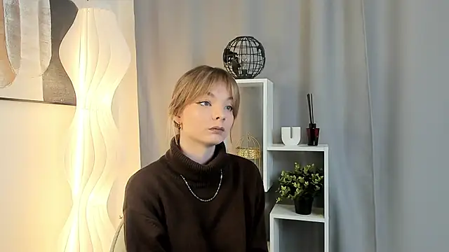 IvoryPesante online show from May 29, 11:41 am