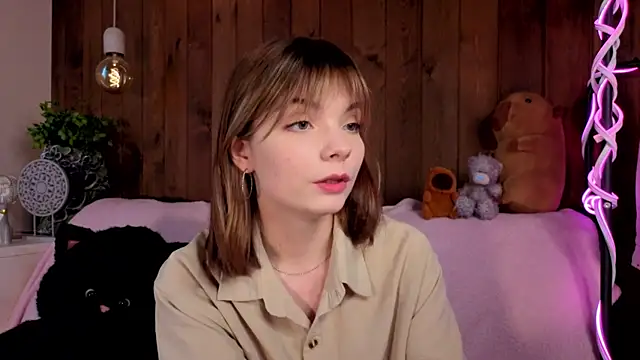 Snapshot of IvoryPesante chatting on July 12, 8:38 am IvoryPesante online show from July 12, 8:38 am