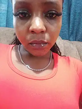 Queen pretty2 online show from July 6, 4:53 am