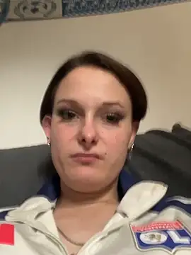 Quenn667 online show from June 4, 1:39 pm