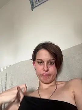 Quenn667 online show from June 6, 2:11 pm