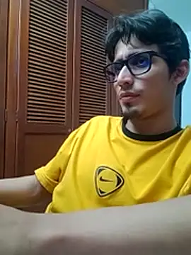 Snapshot of SrIncognito666 chatting on June 3, 3:09 am SrIncognito666 online show from June 3, 3:09 am