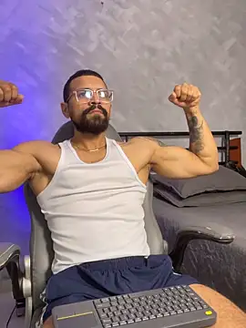 RoccoSaenz online show from June 1, 7:48 pm