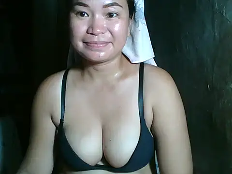 Snapshot of xxslutasian69xx chatting on June 12, 10:52 pm xxslutasian69xx online show from June 12, 10:52 pm