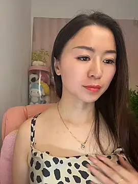 Snapshot of shanshan66666 chatting on August 1, 5:29 am shanshan66666 online show from August 1, 5:29 am