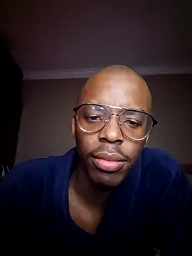 Snapshot of MbeshePTA chatting on July 8, 10:14 pm MbeshePTA online show from July 8, 10:14 pm