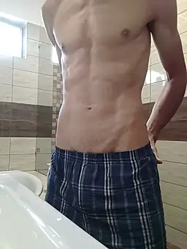 Snapshot of Nakedfanboy chatting on July 5, 7:04 am Nakedfanboy online show from July 5, 7:04 am