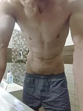 Snapshot of Nakedfanboy chatting on July 21, 2:30 pm Nakedfanboy online show from July 21, 2:30 pm