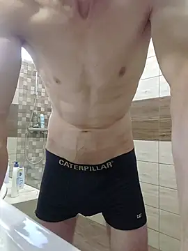 Snapshot of Nakedfanboy chatting on August 3, 2:44 pm Nakedfanboy online show from August 3, 2:44 pm